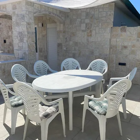 Stonehouse-pag By Interhome